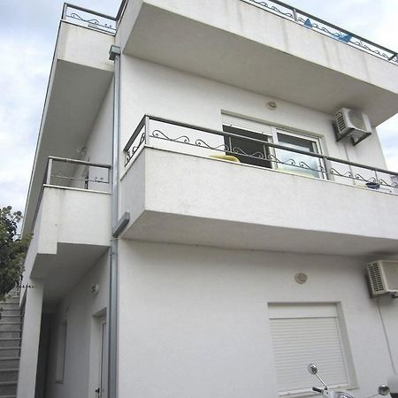 Apartments Zdenka Donji Okrug  Buitenkant foto